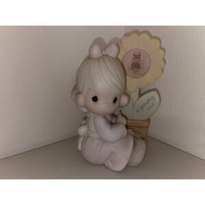 Precious Moments Figurine E-0008 "A Growing Love" 1987 5" Enesco‎ Porcelain